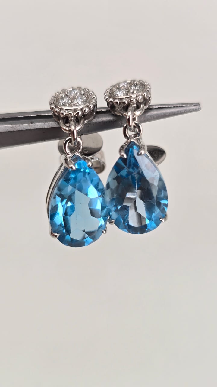 Blue Topaz 4 Carats: Radiant Elegance - Image 4