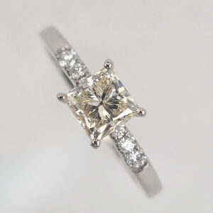 Diamond Women's Ring